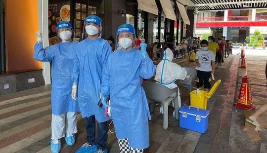 ?？谫Y規(guī)局黨員干部積極參加疫情防控志愿服務(wù)