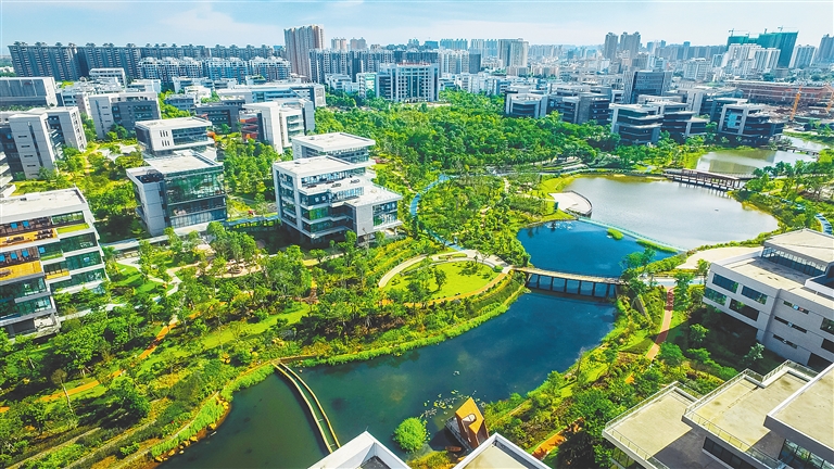 俯瞰海南生態(tài)軟件園。