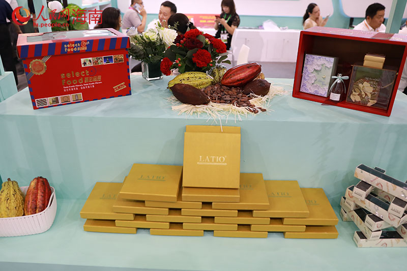 各式精品巧克力。 人民網(wǎng) 孟凡盛攝