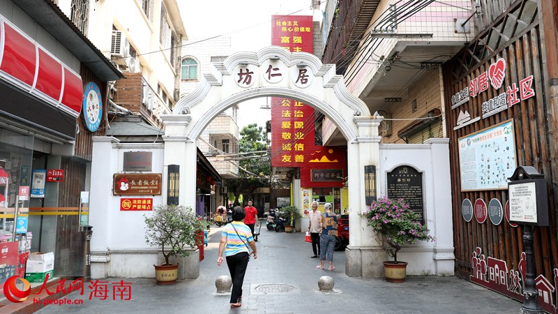 ?？诎倌昀辖志尤史弧Ｈ嗣窬W(wǎng)記者 符武平攝