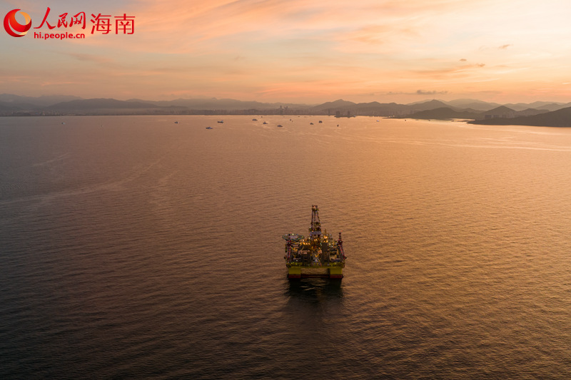 海洋石油982平臺(tái)。 人民網(wǎng)記者 孟凡盛攝